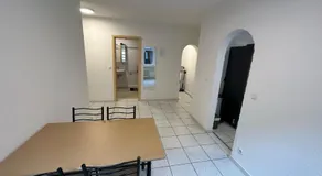 Beautiful, large and great apartment with balcony in top location - Image 4