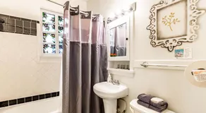 Casa Bonita Apartments - Image 4