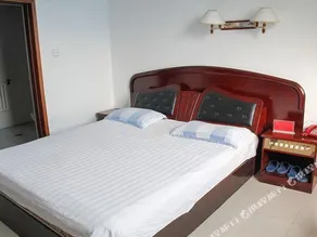 Longquan Hotel - Image 5