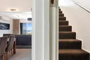 Esplanade Escape by Wine Coast Holidays - Image 2