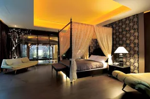 Orient Luxury Villa Motel - Image 2