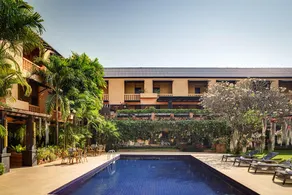 Holiday Garden Hotel - Image 2