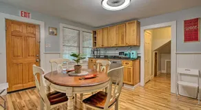 Lovely Stoughton Getaway Near Train Station! - Image 5