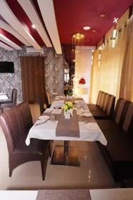 HOTEL VIJAYANAGARA KINGS COURT - Image 4