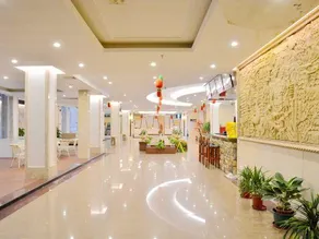 Huaxia Hotel - Image 2