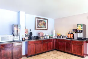 Knights Inn Memphis at Macon Cove - Image 3