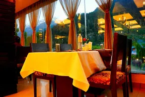 Hotel Pine Spring Pahalgam - Image 3