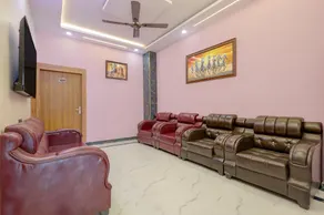 HOTEL O SR Guest House - Image 4