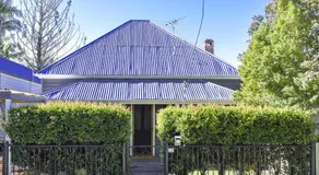 The Grey House - Image 5