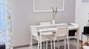 Private Room with Ensuite In Front of Saronno Station - Image 2