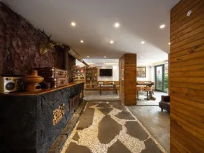Dongshan No.92 Hot Spring Courtyard - Image 4