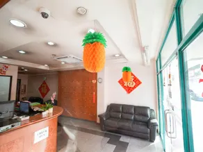 Amrise Hotel, Check in at 10PM, Check out at 9AM - Image 3