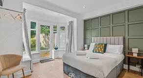 Luxury 6-BR Ensuite - Sleeps 12 - Reading Centre - Parking - Image 2