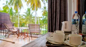 Lake Edge Resort - Image 4