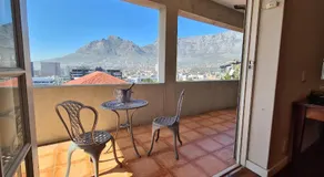 Table Mountain View Villa - Image 5