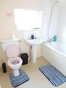 Room to let in Liverpool - Image 1