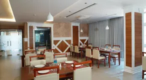 RITZ AVENUE LUXURY HOTEL - Image 2