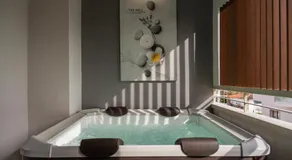 The Mall Luxury Suites - Image 5