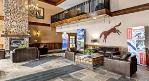 Glacier Mountaineer Lodge - Image 2
