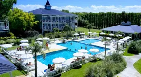 Howard Johnson Hotel & Convention Center Madariaga - Carilo - Image 2