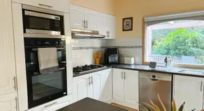 Oceanview 4B2B Two-story House with Big Balcony! - Image 3