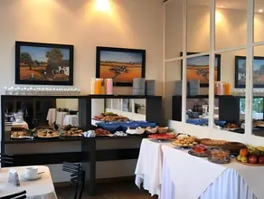 Los Tilos Hotel - Image 5