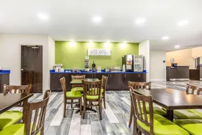 Travelodge by Wyndham Flowood - Image 4