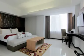 The Sun Hotel Madiun - Image 2