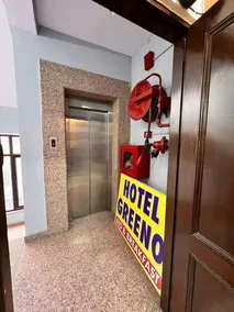 OYO Hotel Greeno - Image 2