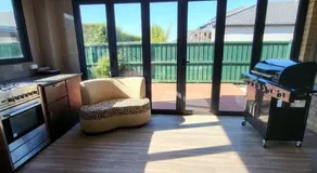 Luxury Green - Image 3