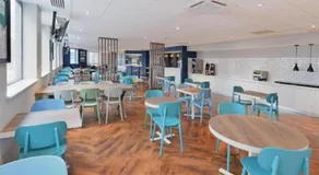 Travelodge Woking Central - Image 5