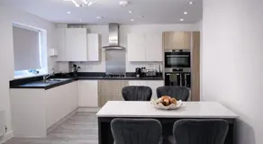 Ebbsfleet Luxe - Image 5