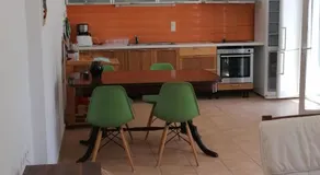 George's house - Image 2