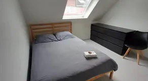 Chez Jean-Claude Chambre 4 personnes Un lit et un divan lit - Image 1