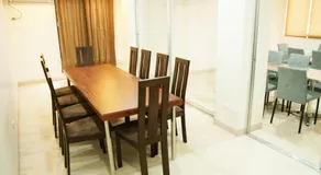 M Suites Hotel - Image 4