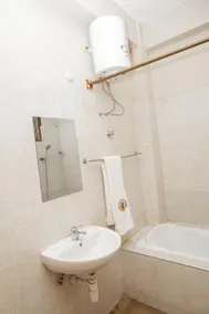 Freeman Methodist Guest House - Image 5