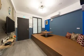 10-Person Private House in Central and Western District - Image 4