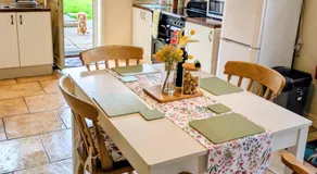 Beaconsfield Cottage - Image 4