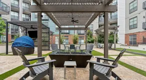 Modern Loft City View - Image 3