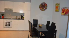 Luxury Apartment - Image 4