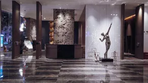 Phoenix International Hotel - Image 2