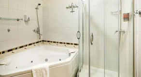 Biplan Hotel - Image 5