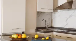Honest Granada Apartments - Image 3