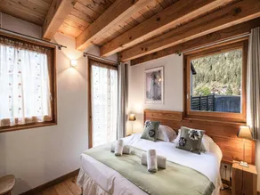 Chalets for 8 People - Image 2