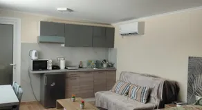 3SYS Apartment 403 - Image 2