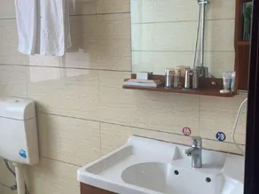 Hanshou Jinkun Business Hotel - Image 4