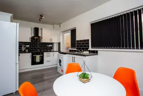 Roberts House by #ShortStaysAway - Image 5