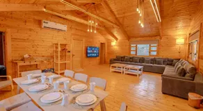 Wooden FarmHouse, Al Ghagi, Ras Al Khaima - Image 4