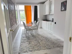 Three rooms apartment - Image 3
