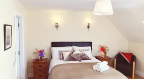 St Ellens Room Only - Image 2